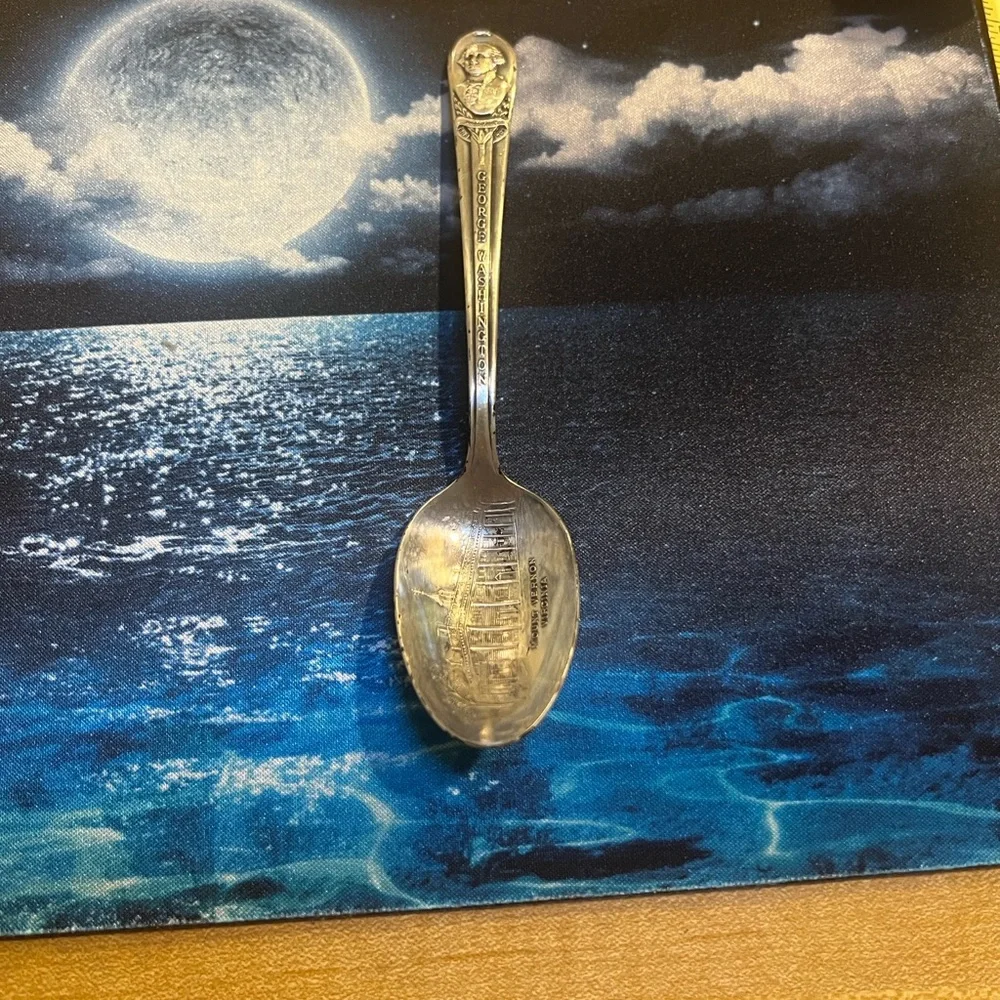 # 0947+ George Washington Silver Spoon Collection